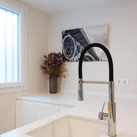 Pz Triana Amplio, Moderno Y Luminoso 2d 2b Appartement