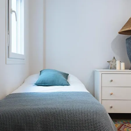 Pz Triana Amplio, Moderno Y Luminoso 2d 2b Sevilla