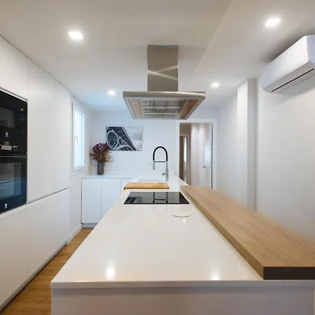 Apartment Pz Triana Amplio, Moderno Y Luminoso 2d 2b Seville